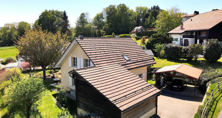 Villa individuelle de 5.5 pièces au centre du village image 3