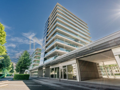 Grosszügige 5.5-Zimmerwohnung mit grossem Balkon im Feldpark Zug image 4