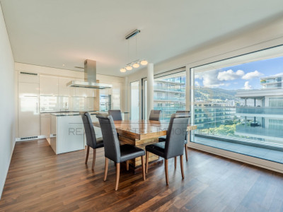 Grosszügige 5.5-Zimmerwohnung mit grossem Balkon im Feldpark Zug image 6