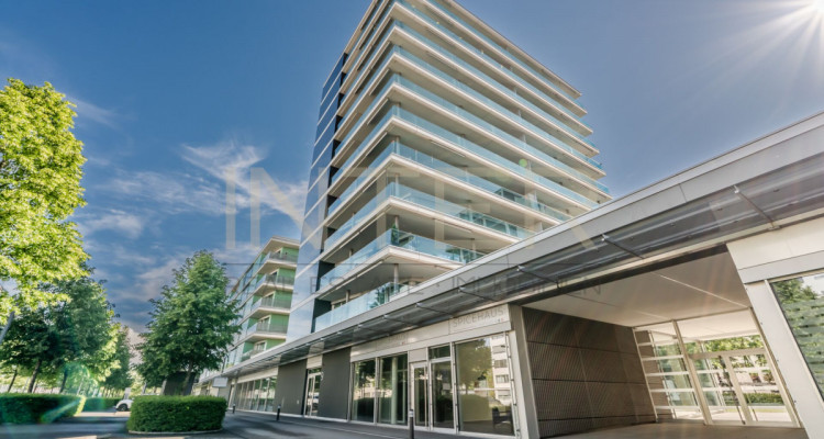 Grosszügige 5.5-Zimmerwohnung mit grossem Balkon im Feldpark Zug image 4