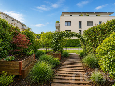 Idéalement situé avec un beau jardin - CASATAX image 1