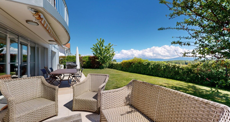 Maison individuelle Minergie-P avec vue dégagée sur les Alpes image 4
