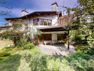 Gepflegtes 6-Zimmer Doppeleinfamilienhaus an bevorzugter Lage image 1