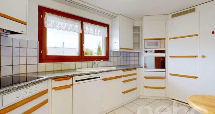 Gepflegtes 6-Zimmer Doppeleinfamilienhaus an bevorzugter Lage image 5
