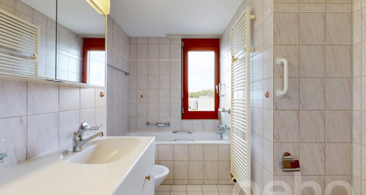 Gepflegtes 6-Zimmer Doppeleinfamilienhaus an bevorzugter Lage image 8