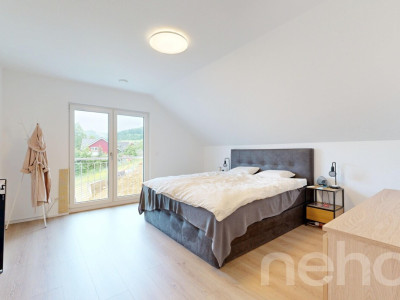 Modernes Zweifamilienhaus mit Weitsicht und hohem Komfort image 4