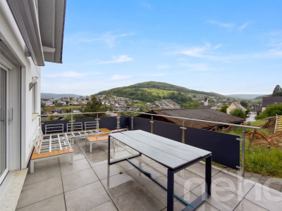 Modernes Zweifamilienhaus mit Weitsicht und hohem Komfort image 12