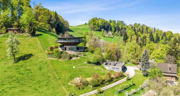 Wohnen im Rundhus. Architektur, Natur und Ruhe in Neuheim image 1