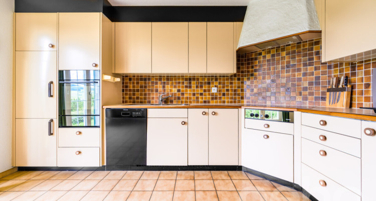 Einfamilienhaus mit Weitsicht, Privatsphäre und Traumgarten image 9