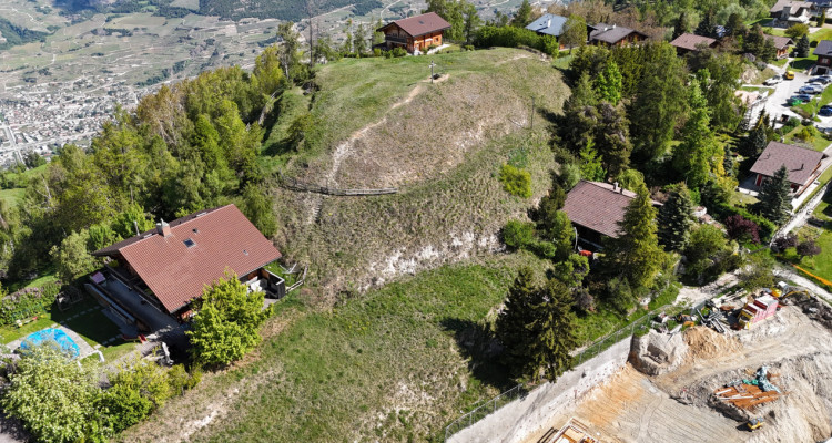 À vendre – Terrain à Nax (Pelleivro) – 1377 m² – Zone chalet image 2