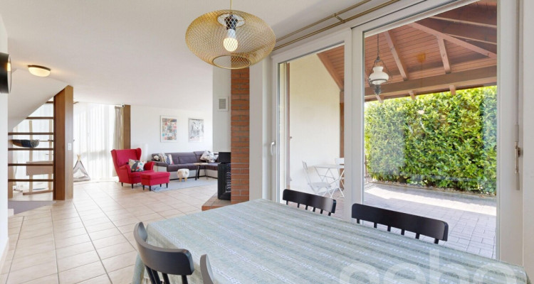 Einfamilienhaus mit viel Privatsphäre und unverbaubarem Ausblick image 4