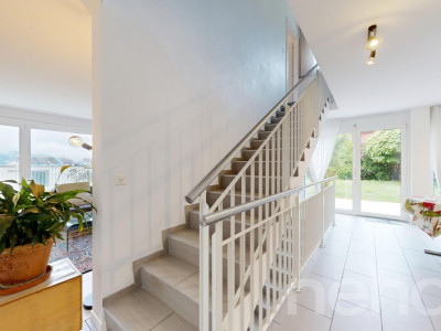 Spacieuse villa de 6,5 pièces avec jardin arborisé à Cernier image 4