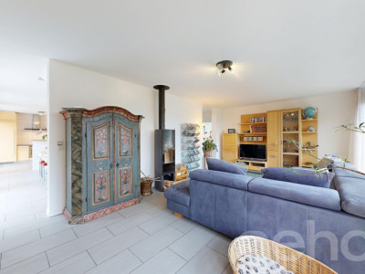 Spacieuse villa de 6,5 pièces avec jardin arborisé à Cernier image 5