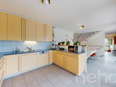 Spacieuse villa de 6,5 pièces avec jardin arborisé à Cernier image 7