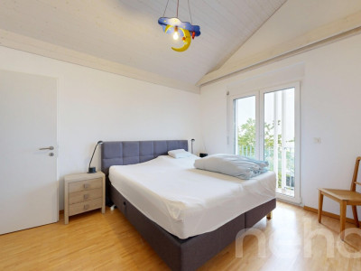 Spacieuse villa de 6,5 pièces avec jardin arborisé à Cernier image 10
