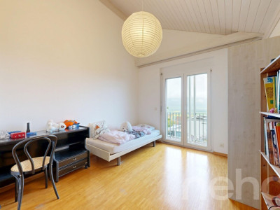 Spacieuse villa de 6,5 pièces avec jardin arborisé à Cernier image 11