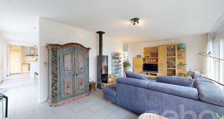 Spacieuse villa de 6,5 pièces avec jardin arborisé à Cernier image 5