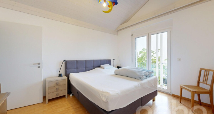 Spacieuse villa de 6,5 pièces avec jardin arborisé à Cernier image 10
