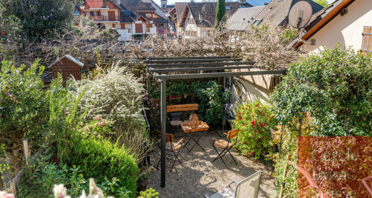 Veyrier-du-Lac ? Grand appartement de caractère de 85 m² avec jardin privatif, à 5 minutes du lac dAnnecy image 1