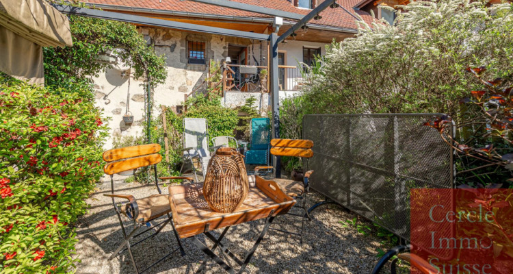 Veyrier-du-Lac ? Grand appartement de caractère de 85 m² avec jardin privatif, à 5 minutes du lac dAnnecy image 2
