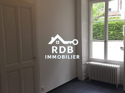 Appartement de 2,5 pièces au RDC avec parking à Chêne-Bougeries 1224  image 3