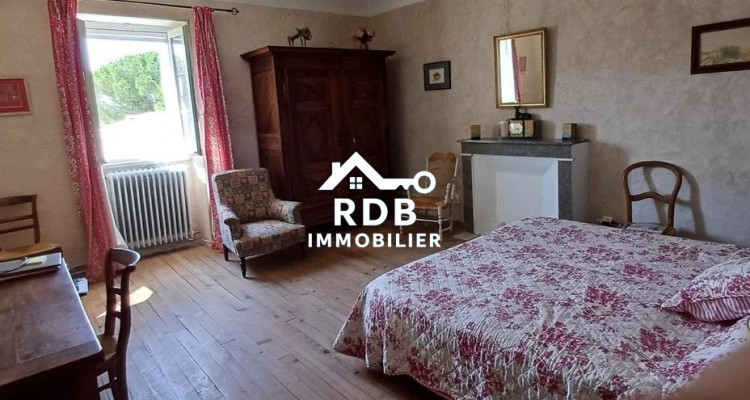 Ancienne ferme rénovée du XIXᵉ siècle en Drôme Provençale - France image 3