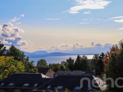 Spacieux duplex avec vue exceptionnelle sur le lac image 10