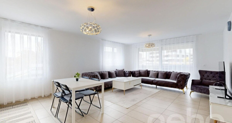 Appartement 4.5 pièces lumineux avec balcon à Payerne image 4