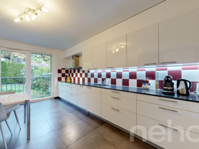 Elegant semi-detached house with large garden in Chigny image 10