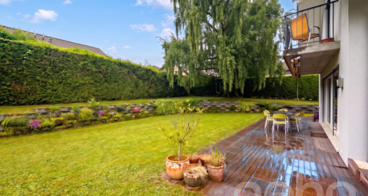 Elegant semi-detached house with large garden in Chigny image 7