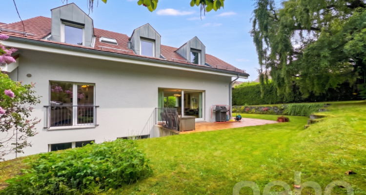Elegant semi-detached house with large garden in Chigny image 8