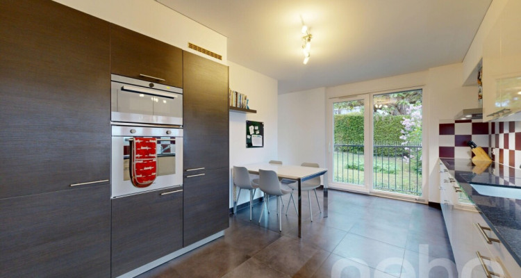 Elegant semi-detached house with large garden in Chigny image 11