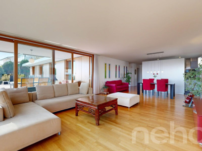 Lichtdurchflutete 5.5-Zimmer-Terrassenwohnung mit Panorama-Seesicht image 3