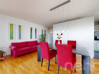 Lichtdurchflutete 5.5-Zimmer-Terrassenwohnung mit Panorama-Seesicht image 5