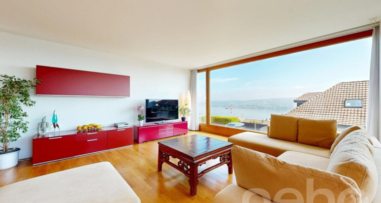 Lichtdurchflutete 5.5-Zimmer-Terrassenwohnung mit Panorama-Seesicht image 1