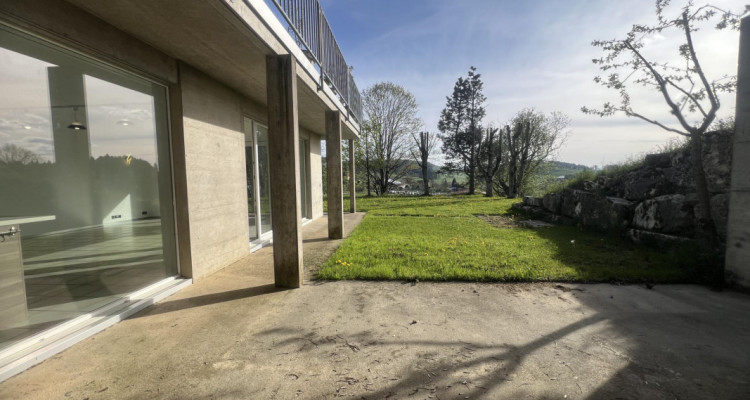 Magnifique villa-terrasse avec grand jardin et vue dégagée image 3