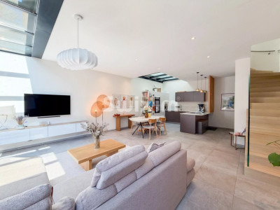 Modern HPE townhouse image 3