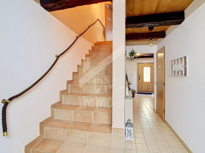Maison de village rénovée image 9
