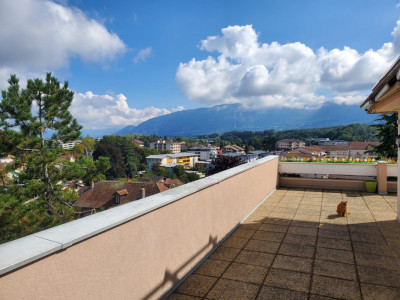 LOGEMENT ST-JULIEN CENTRE, A 3 MIN. A PIED DE TOUS LES COMMERCES, 5 MIN. DES BUS image 2