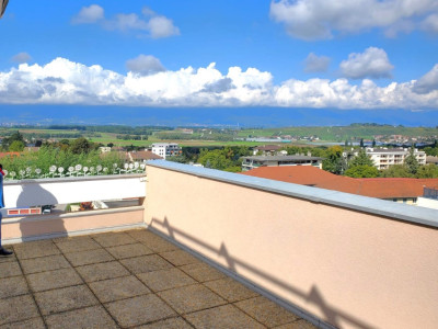 LOGEMENT ST-JULIEN CENTRE, A 3 MIN. A PIED DE TOUS LES COMMERCES, 5 MIN. DES BUS image 1