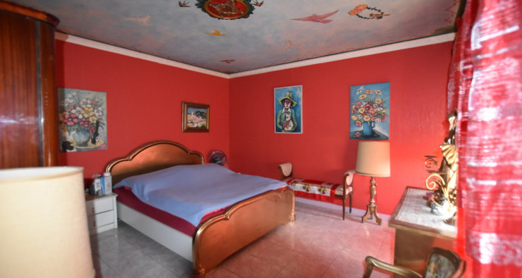LOGEMENT ST-JULIEN CENTRE, A 3 MIN. A PIED DE TOUS LES COMMERCES, 5 MIN. DES BUS image 4