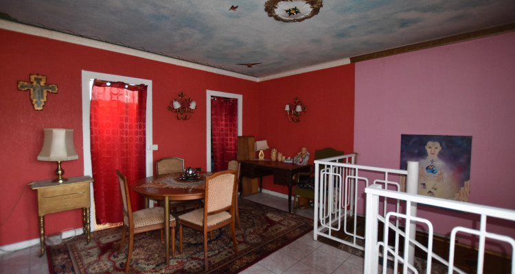 LOGEMENT ST-JULIEN CENTRE, A 3 MIN. A PIED DE TOUS LES COMMERCES, 5 MIN. DES BUS image 5