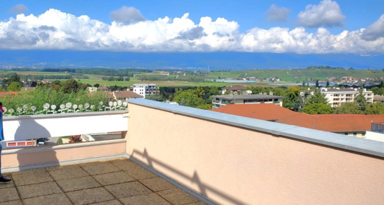 LOGEMENT ST-JULIEN CENTRE, A 3 MIN. A PIED DE TOUS LES COMMERCES, 5 MIN. DES BUS image 1