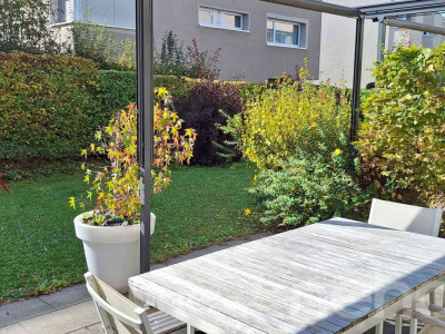 Doppelhaushälfte mit Garten in Uster image 12