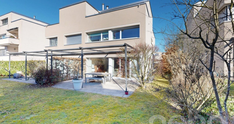 Doppelhaushälfte mit Garten in Uster image 10