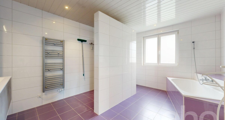 Magnifique maison familiale de 215 m² dans un cadre verdoyant à Bonfol image 11