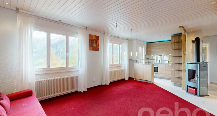 Charmantes Chalet mit Bergsicht und Ausbaupotenzial in Laax image 2