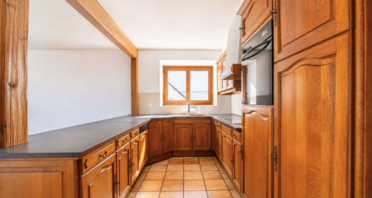 Appartement de 4.5 pièces avec terrasse, jardin privatif et vue sur le lac image 4