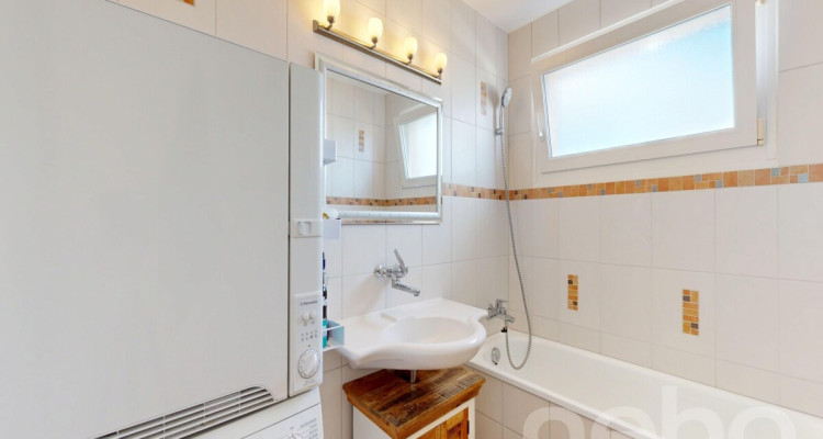 Wohnen mit Charme: Lichtdurchflutete Dachwohnung mit Terrasse image 10