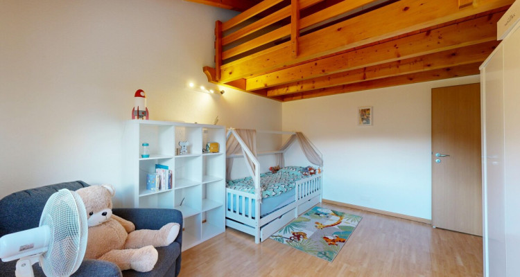 Spacieuse maison individuelle avec cuisine moderne et vaste terrasse image 10